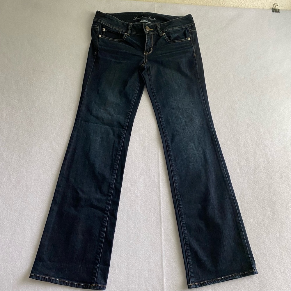 American Eagle Boot Cut Jeans Super Stretch Mid Rise Woman’s Jeans size 8